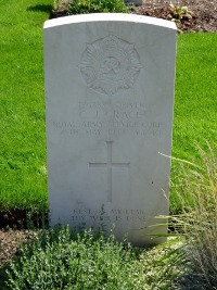 Klagenfurt War Cemetery - Grace, Cecil John